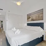 Gadea 4-2 Apartment *