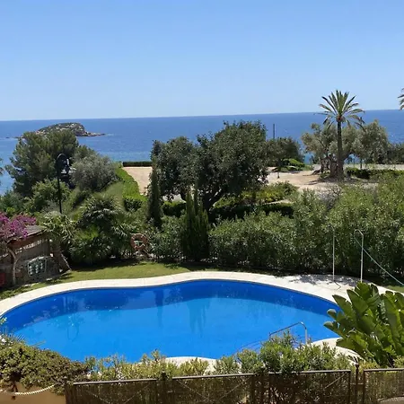 Gadea 4-2 Apartment *